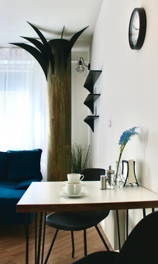 BeTree Appartement Bratislava Buitenkant foto